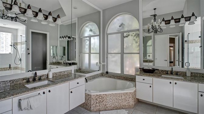 Bathroom, Dual Sink Vanities, Interior