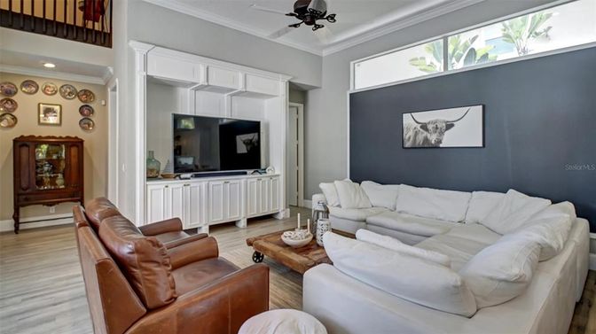 Interior, Living room, Recessed Lighting, Wood Texture Flooring