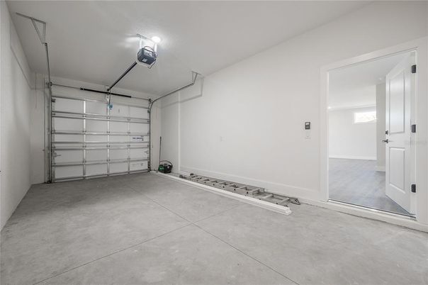 Garage, Interior