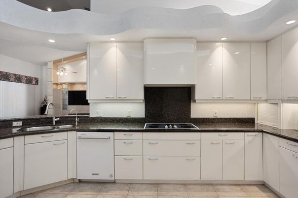 Interior, Kitchen, Pendant Lights, Recessed Lighting