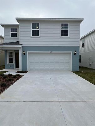 Attached, Exterior, Facade, Split Level