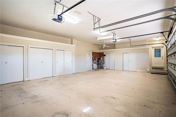 Garage, Interior