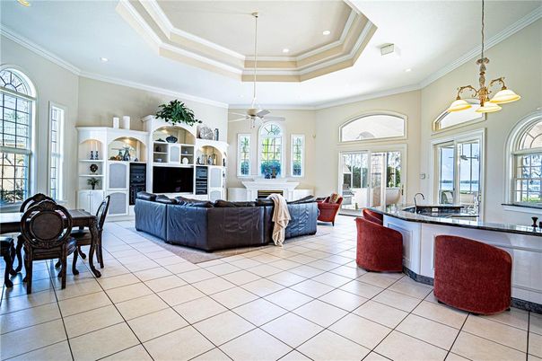 Dining room, Interior, Living room, Pendant Lights, Recessed Lighting