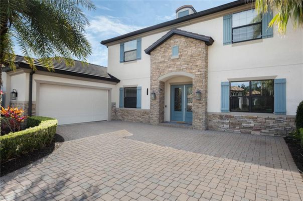 Attached, Exterior, Facade, Mediterranean