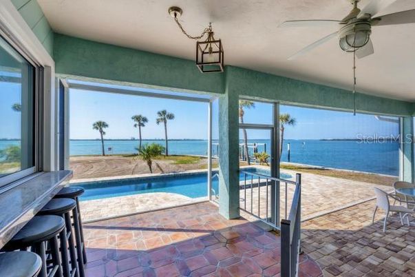 Interior, Pool, Sun Room, Water
