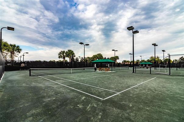 Exterior, Tennis Courts