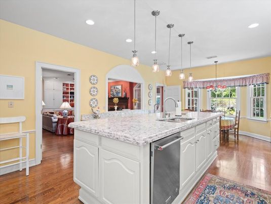 Dining room, Interior, Kitchen, Living room, Pendant Lights, Recessed Lighting, Wood Texture Flooring