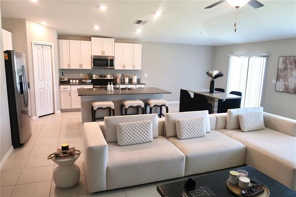 Dining room, Interior, Kitchen, Recessed Lighting