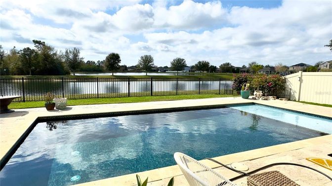 Exterior, Pool