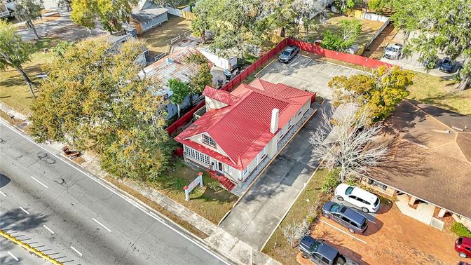 Exterior, Drone