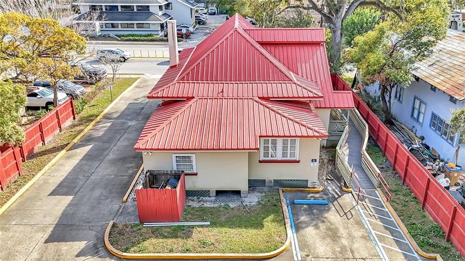Exterior, Drone