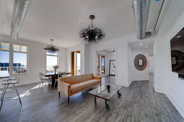 Dining room, Interior, Living room, Pendant Lights, Recessed Lighting, Wood Texture Flooring