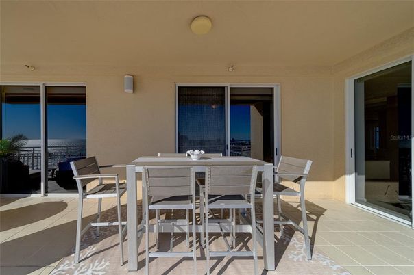 Dining room, Exterior, Interior