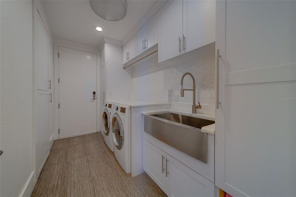 Interior, Recessed Lighting, Utility Closets, Washer