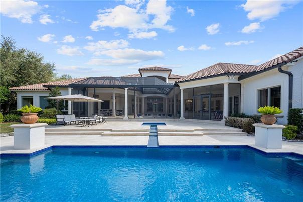 Exterior, Pool