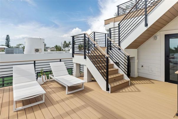 Exterior, Wood Texture Flooring