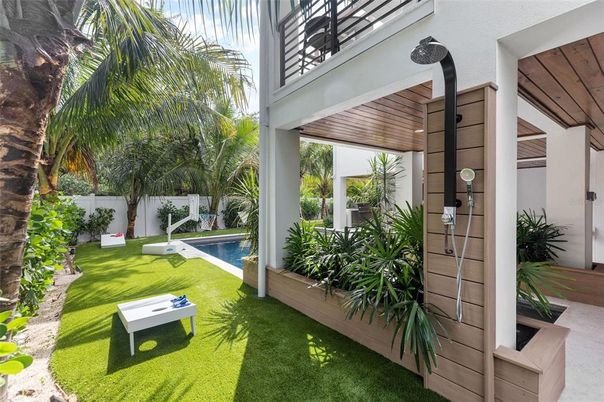 Backyard, Exterior, Pool