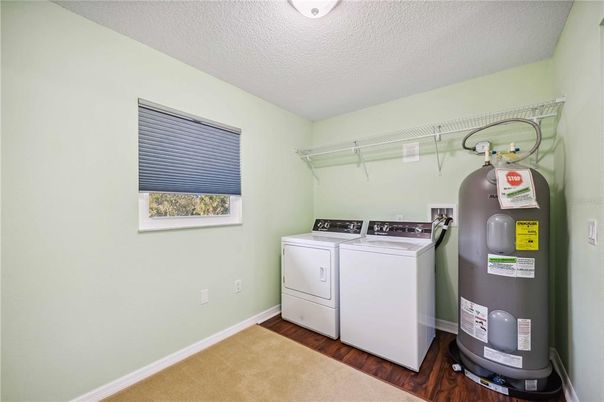 Interior, Washer, Wood Texture Flooring
