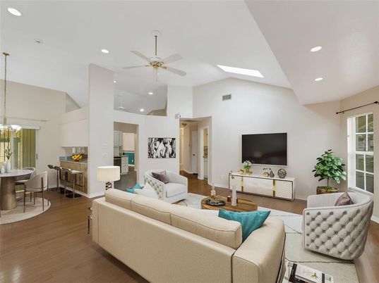 Dining room, Interior, Living room, Pendant Lights, Recessed Lighting, Wood Texture Flooring