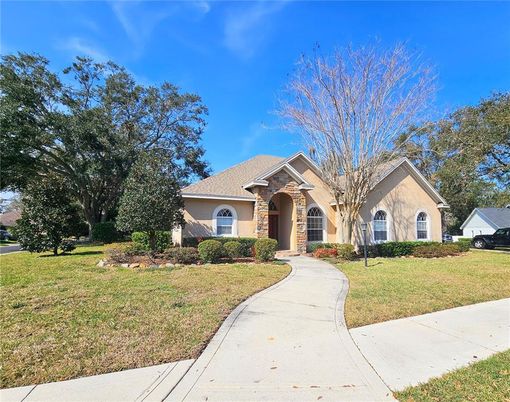 Backyard, Exterior, Facade, Ranch