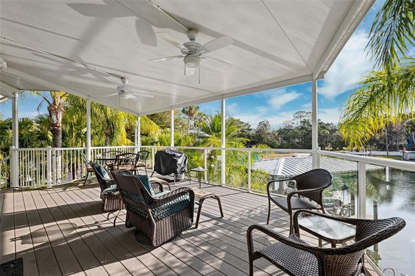 Interior, Sun Room, Water