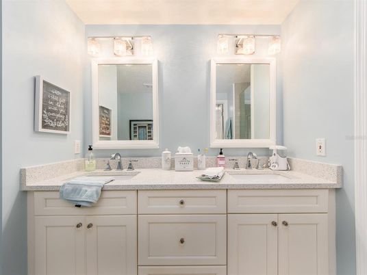 Bathroom, Dual Sink Vanities, Interior
