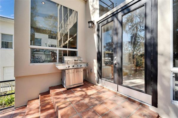 Exterior, Interior, Sun Room