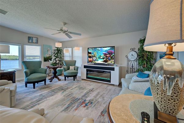 Interior, Living room, Water