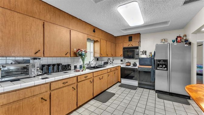 Interior, Kitchen, Tile Countertops