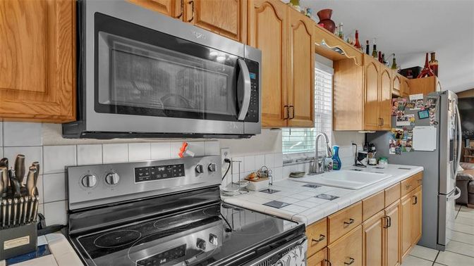 Interior, Kitchen, Tile Countertops