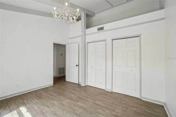 Chandelier, Empty room, Interior, Wooden Beams, Wood Texture Flooring