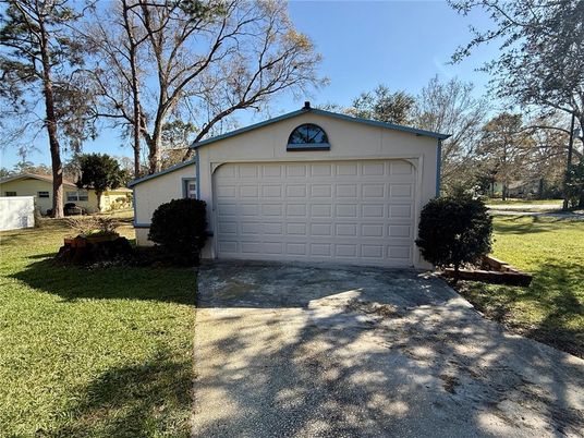 Detached Garage, Exterior