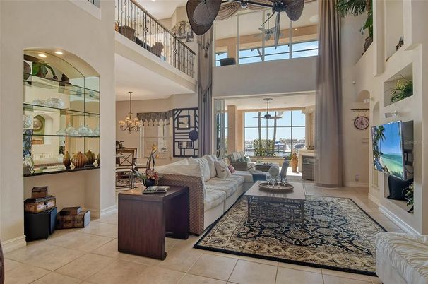 Chandelier, Dining room, Interior, Living room, Recessed Lighting