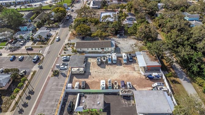 Exterior, Drone
