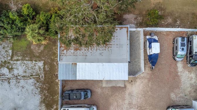 Exterior, Drone