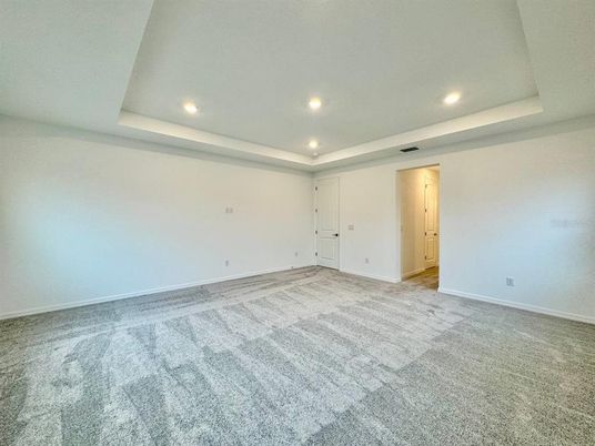 Empty room, Interior, Recessed Lighting