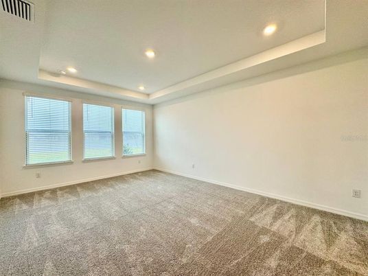 Empty room, Interior, Recessed Lighting