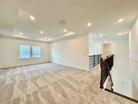 Empty room, Interior, Recessed Lighting