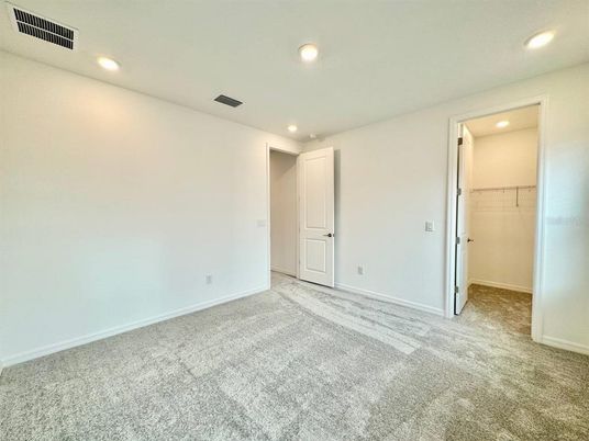 Empty room, Interior, Recessed Lighting