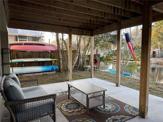 Exterior, Hot Tub