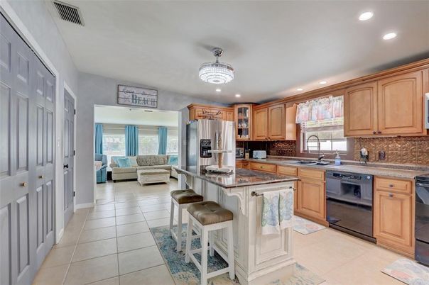 Interior, Kitchen, Living room, Recessed Lighting, Stainless Steel Appliances