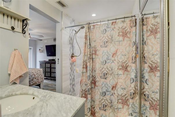 Bathroom, Interior, Recessed Lighting