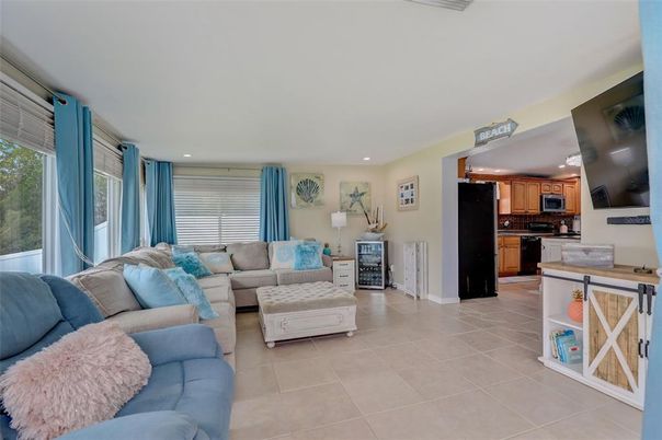 Interior, Kitchen, Living room, Recessed Lighting