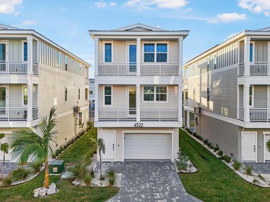 Attached, Exterior, Facade, Rowhouse