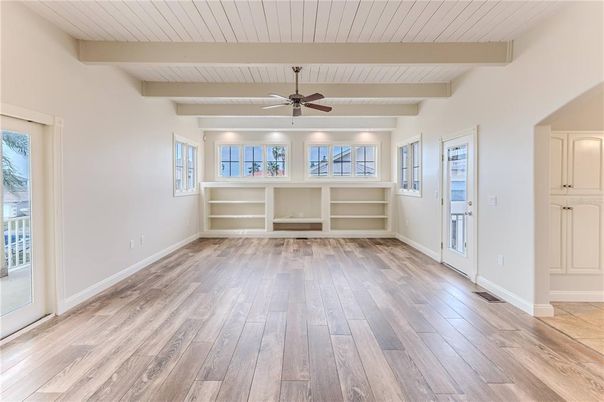 Empty room, Interior, Wooden Beams, Wood Texture Flooring