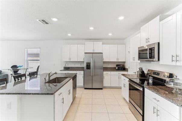 Dining room, Interior, Kitchen, Recessed Lighting, Stainless Steel Appliances