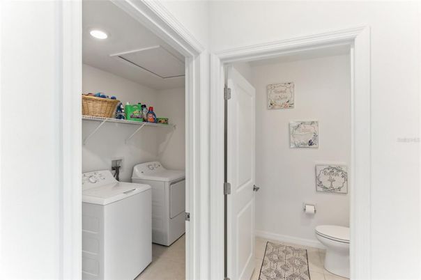 Bathroom, Interior, Recessed Lighting, Washer