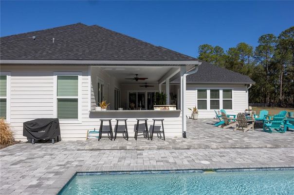 Exterior, Pool