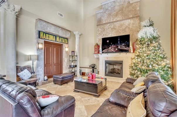 Fireplace, Interior, Living room