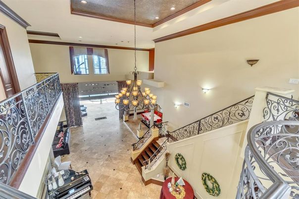 Interior, Piano, Recessed Lighting